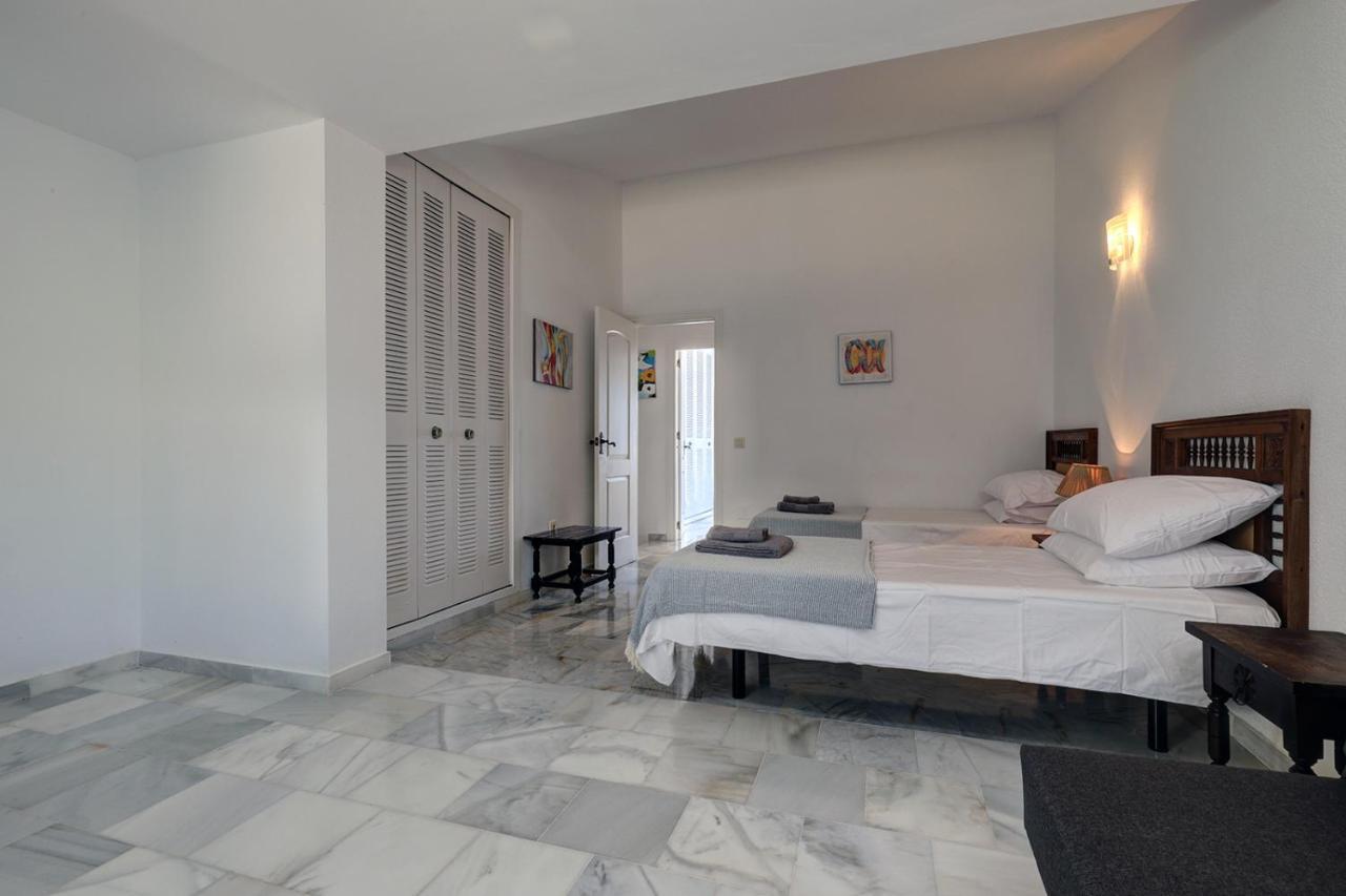 Quaint 2 Bedroom Townhouse With Pool Close To Sea! Benalmádena Dış mekan fotoğraf