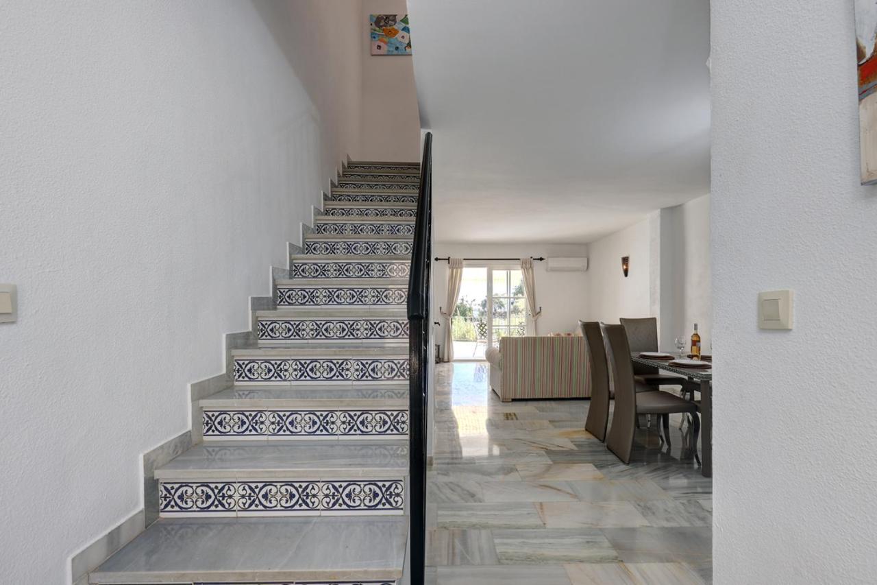 Quaint 2 Bedroom Townhouse With Pool Close To Sea! Benalmádena Dış mekan fotoğraf